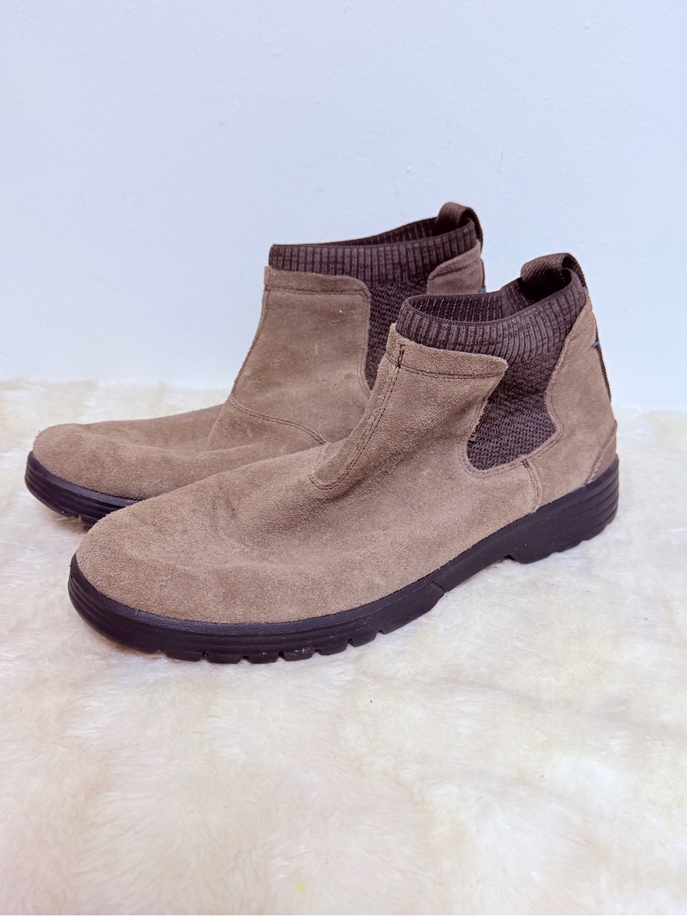 HEYDUDE Men's Scott Suede Fossil Size 10 Men’s Shoes Men’s Casual Boots